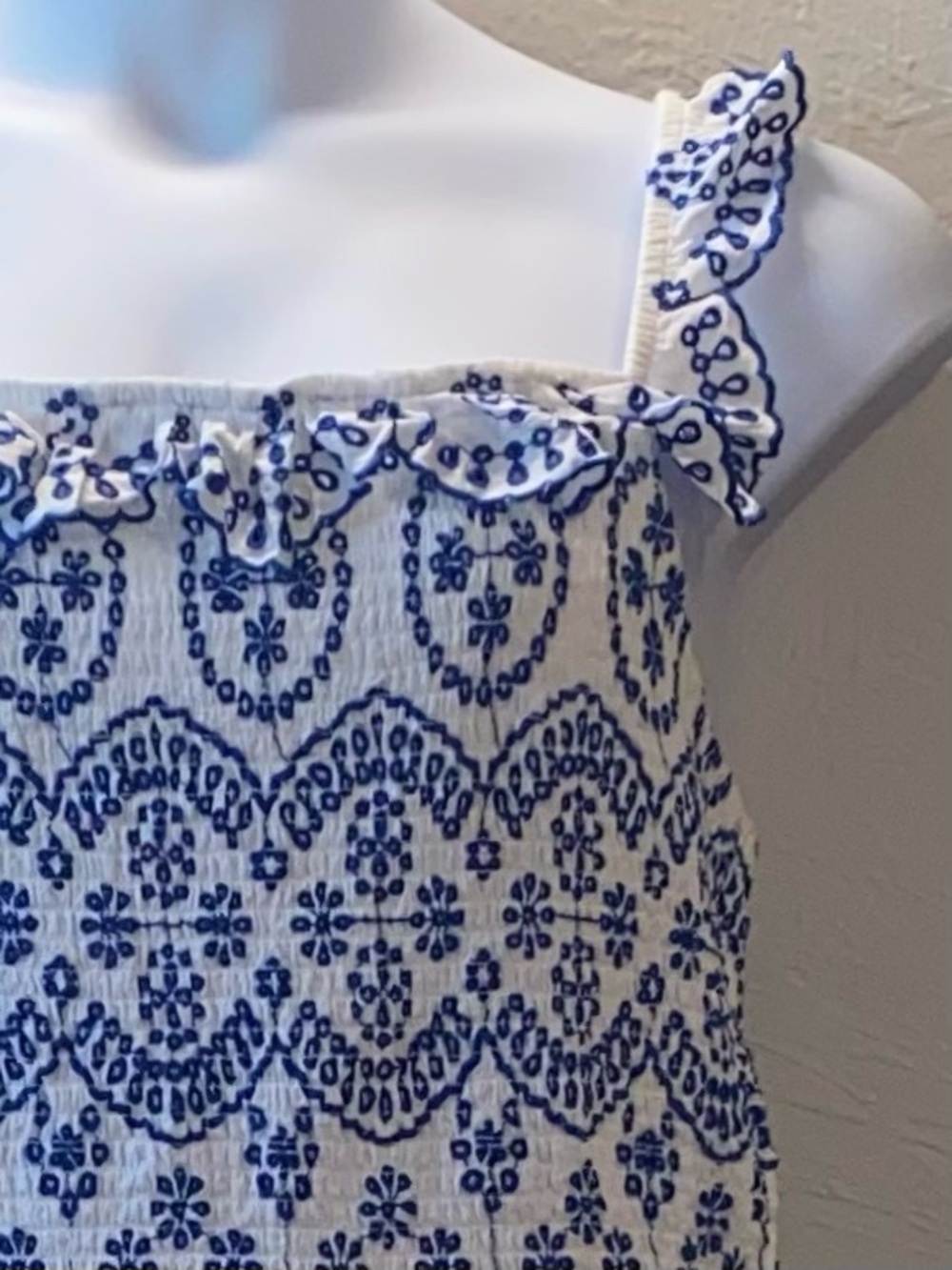 Crown & Ivy Women’s Blue and White Eyelet Ruffles Smocked Sun Dress Size 3X - Picture 13 of 14
